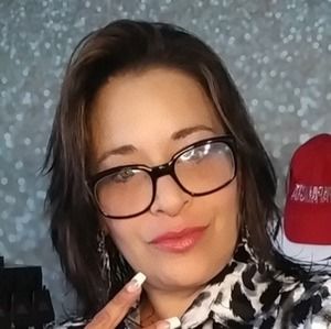 Meet your Posher, Mariela